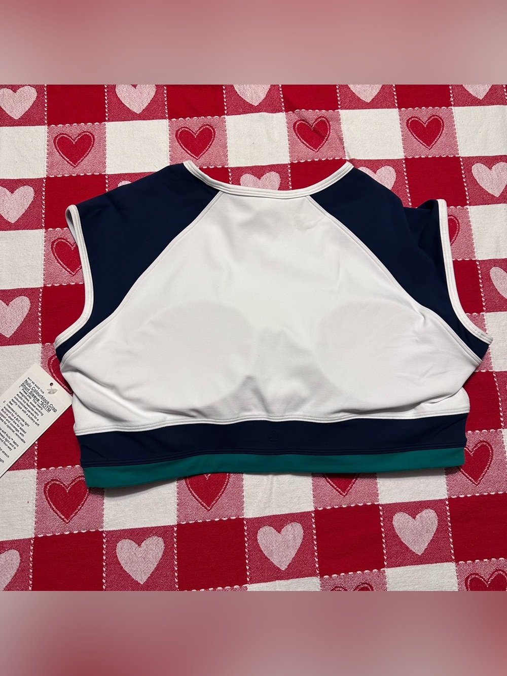 Lululemon Nulu colourblock crop short sleeve green white and top with bra - Picture 3 of 6